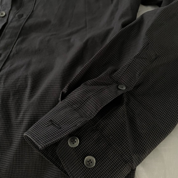 Calvin Klein gray button down shirt - Picture 4 of 5